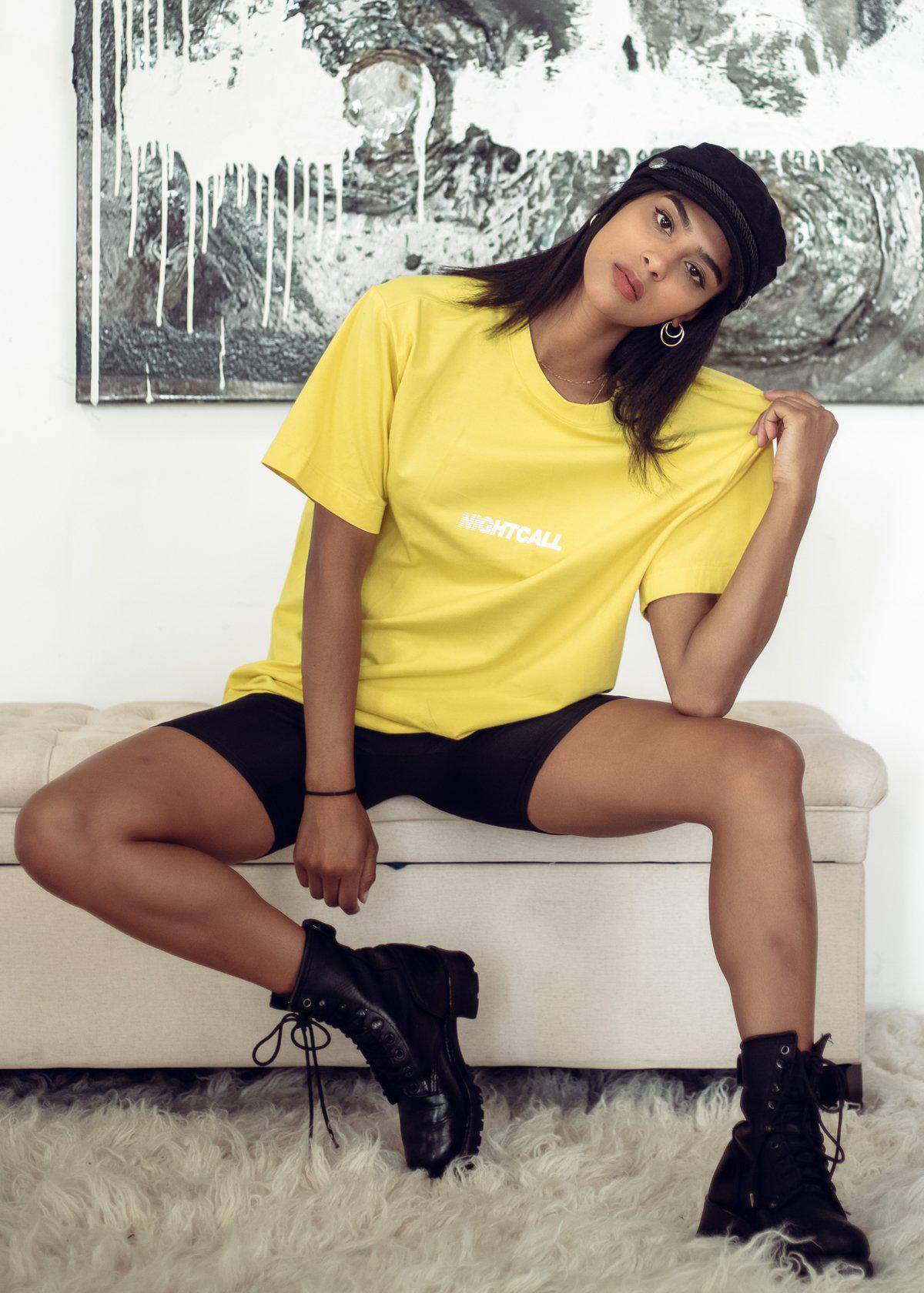 Konus Men's Graphic Tee in Yellow