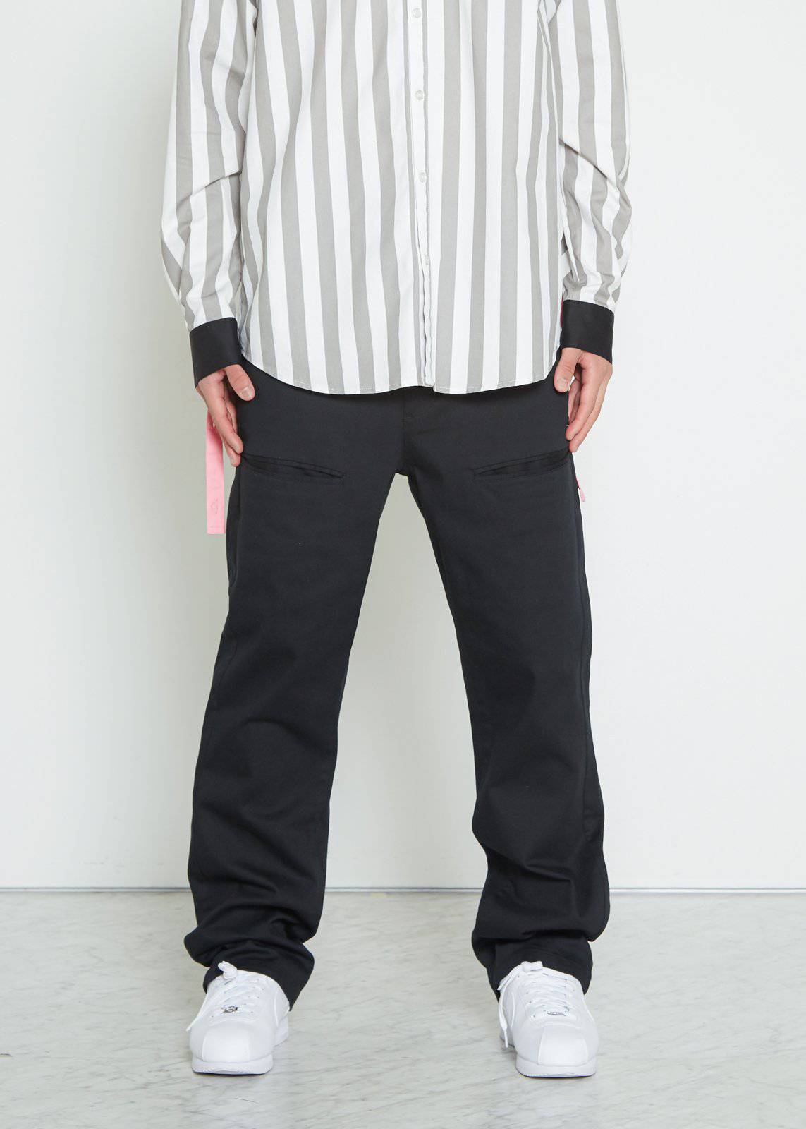 Konus Men's Baggy Chino Pants in Black