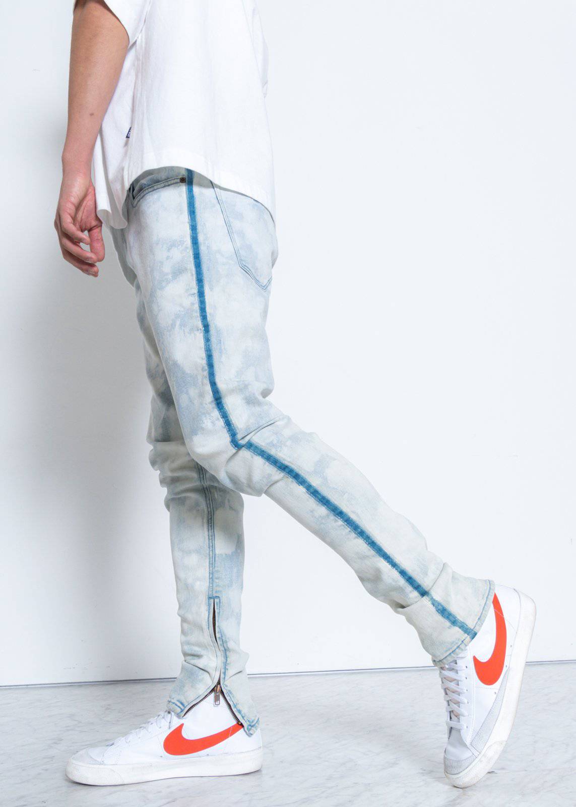 “Pop Up” Cloud Washed Denim