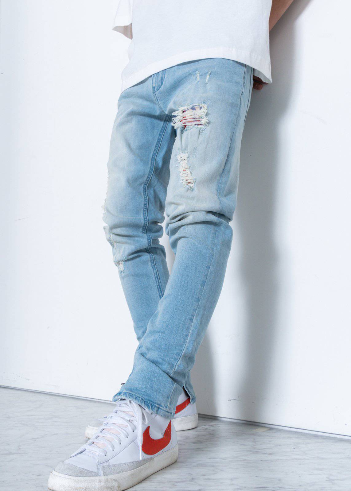 “No Fixin” Me” Light Washed Denim