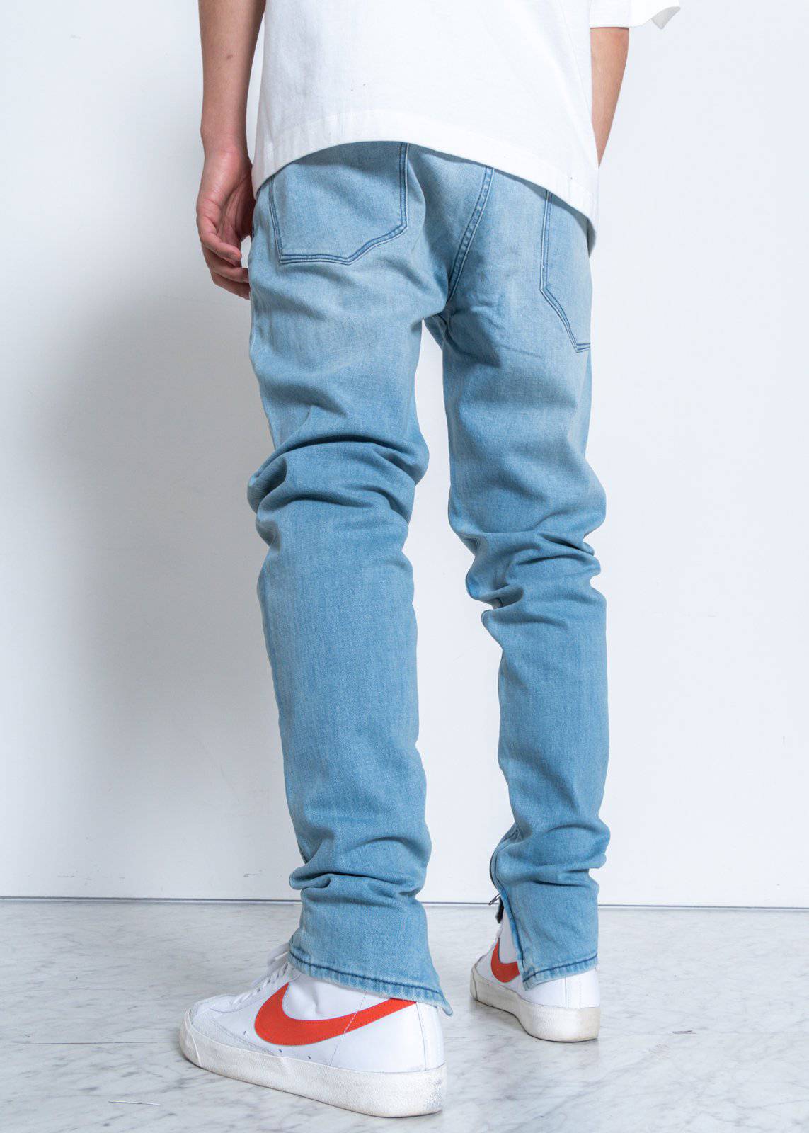 “No Fixin” Me” Light Washed Denim