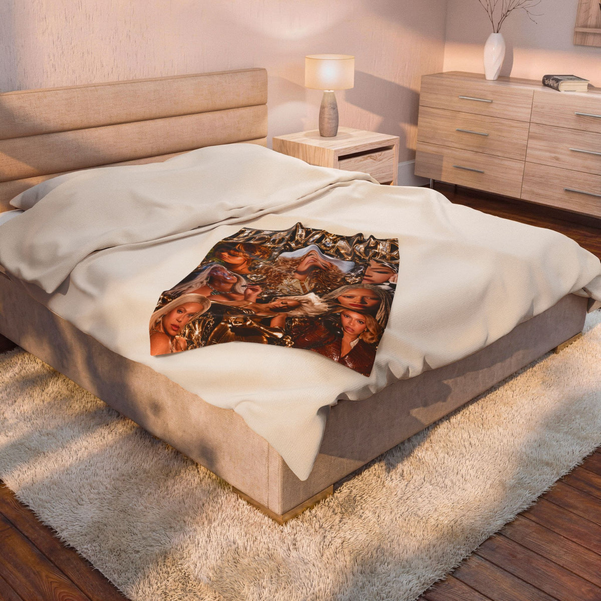 “Beyoncé” Gold Velveteen Plush Blanket