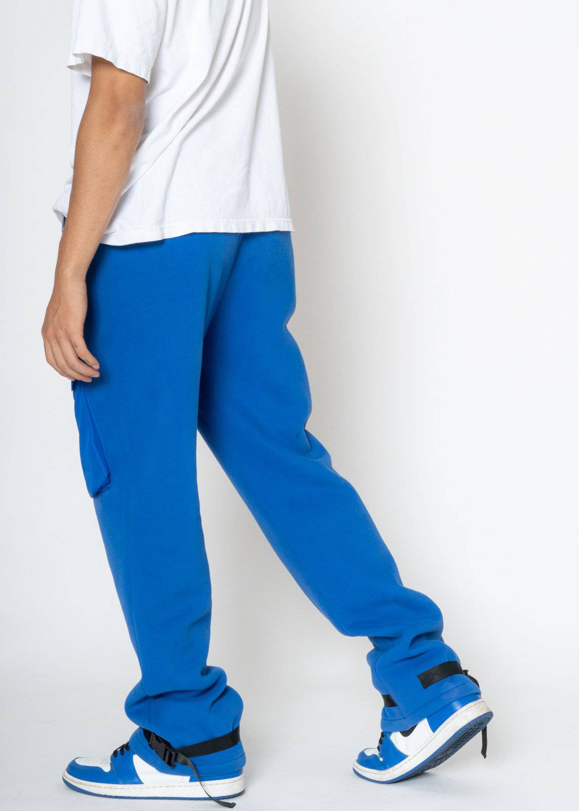 Konus Men's Bellow Pocket Sweatpants in Blue