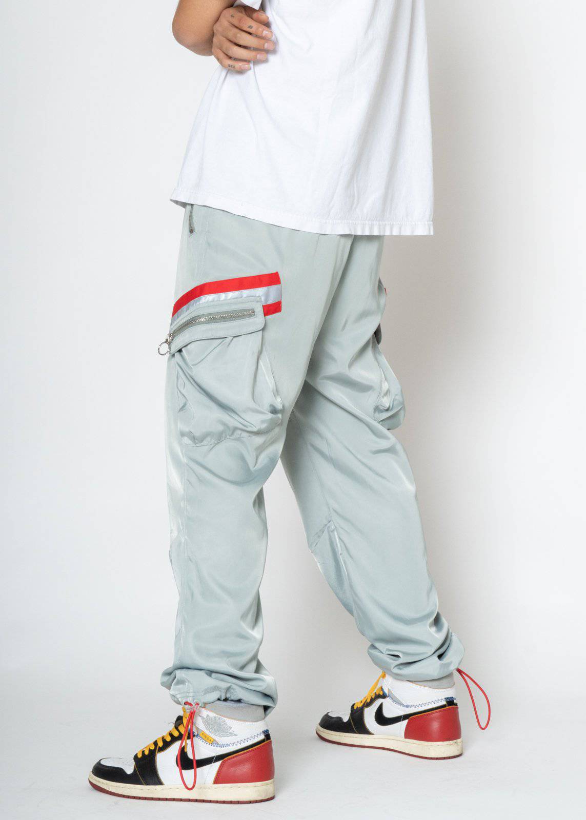 Konus Men's Reflective Tape Utility Cargo Pants in Green