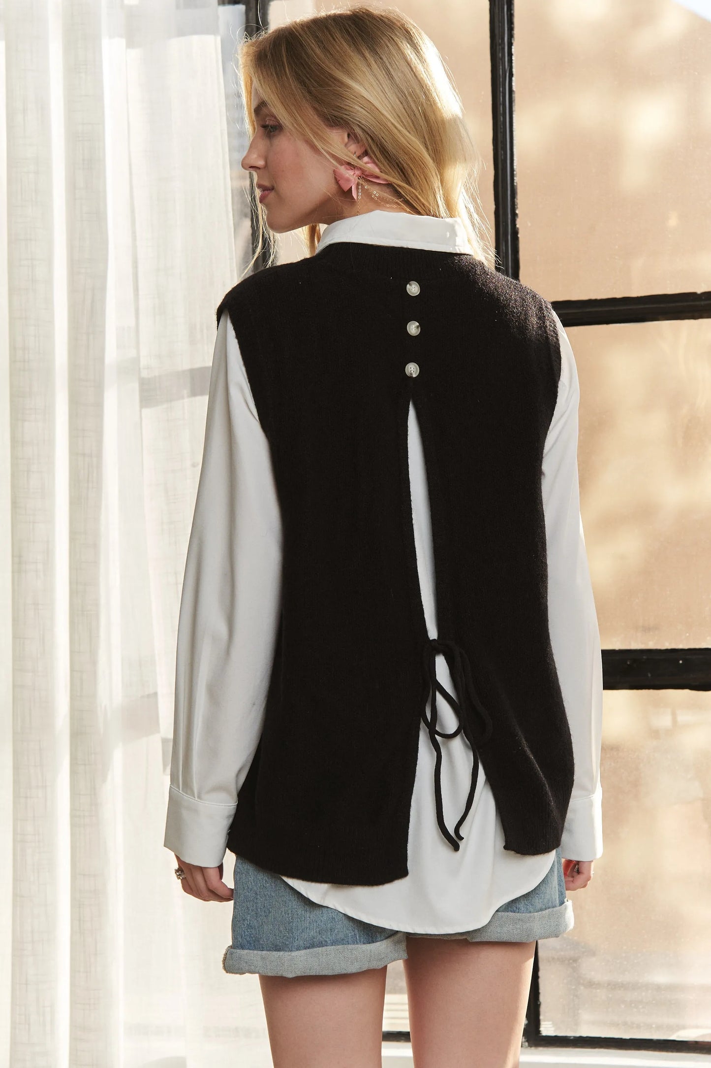 Round Neck Vest with Slight Open Back
