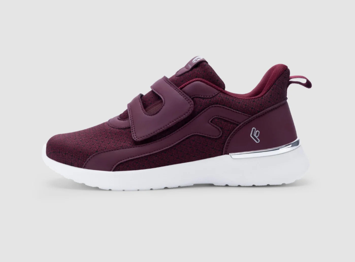 Women's LightStride Walking Shoes V3