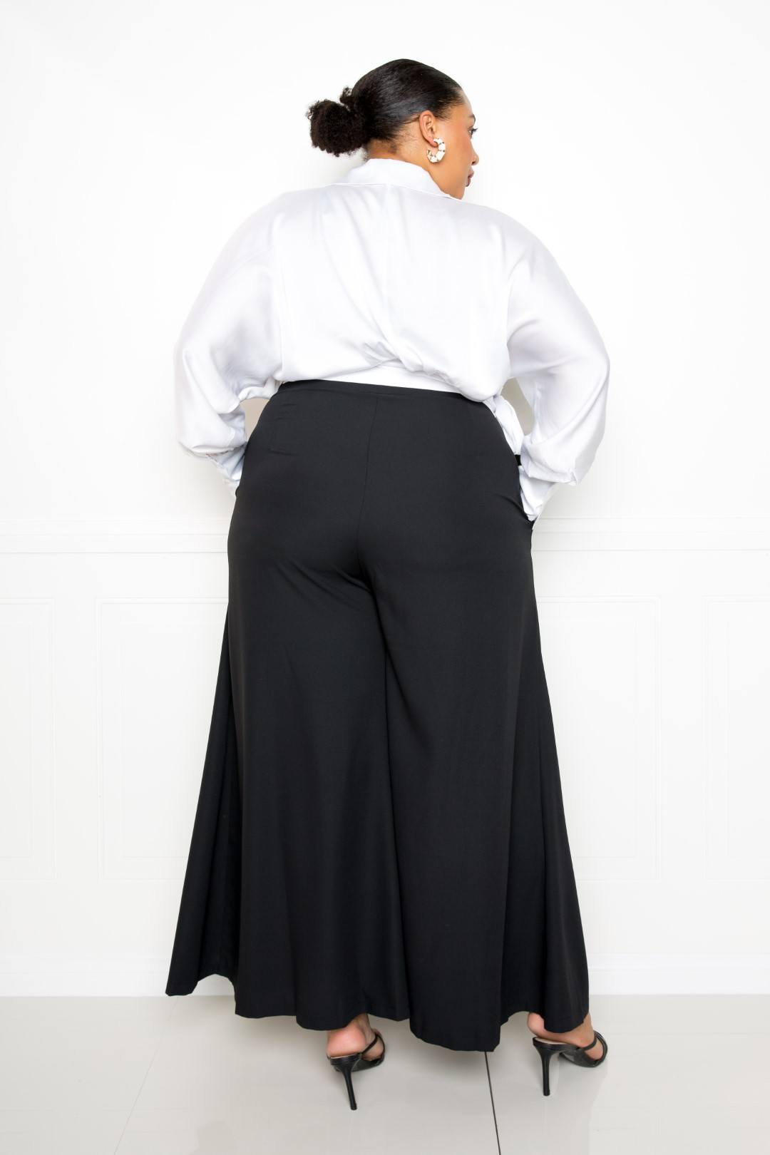 “Cecilla” White Wrap Top