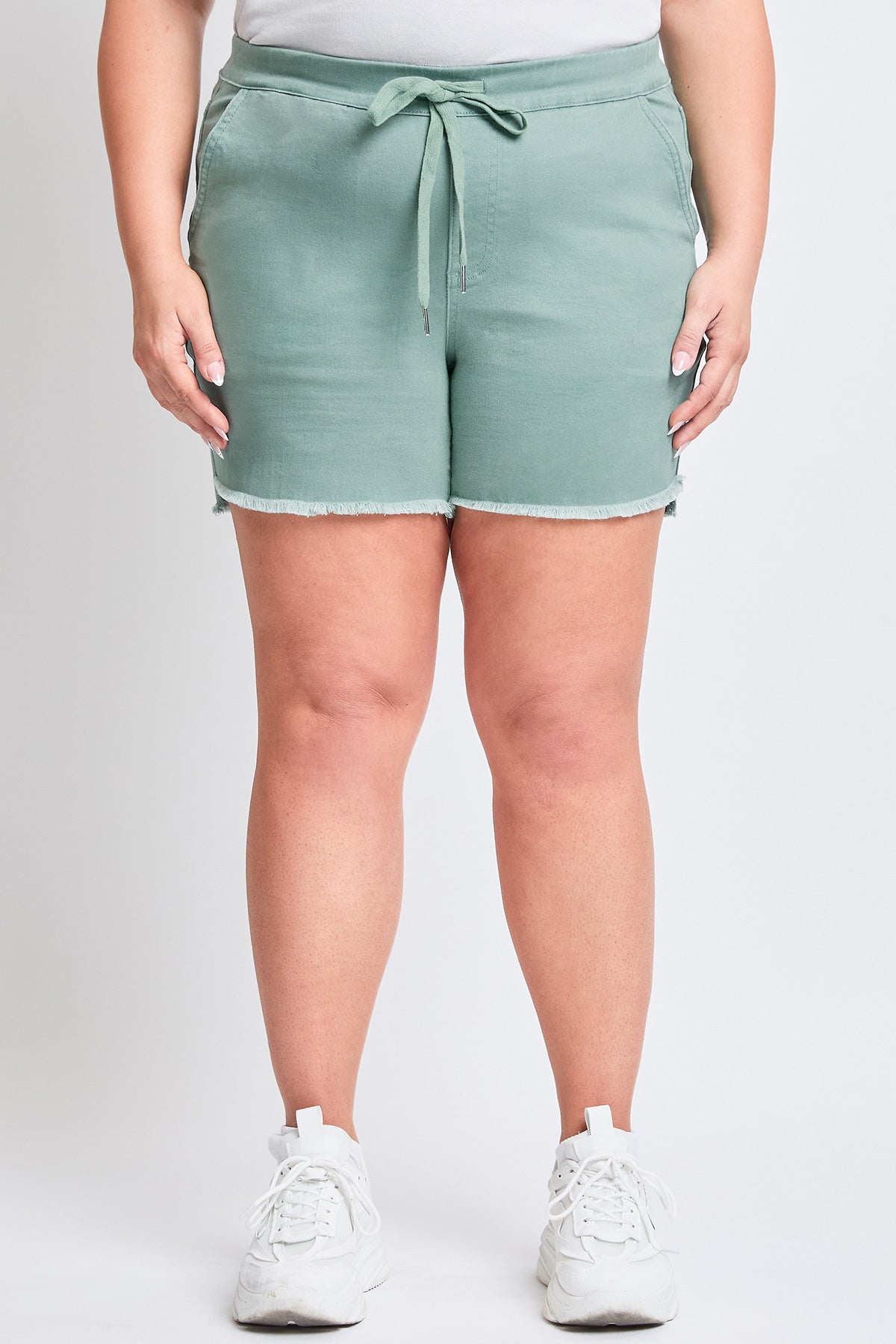Frayed Hem Pull-on Shorts