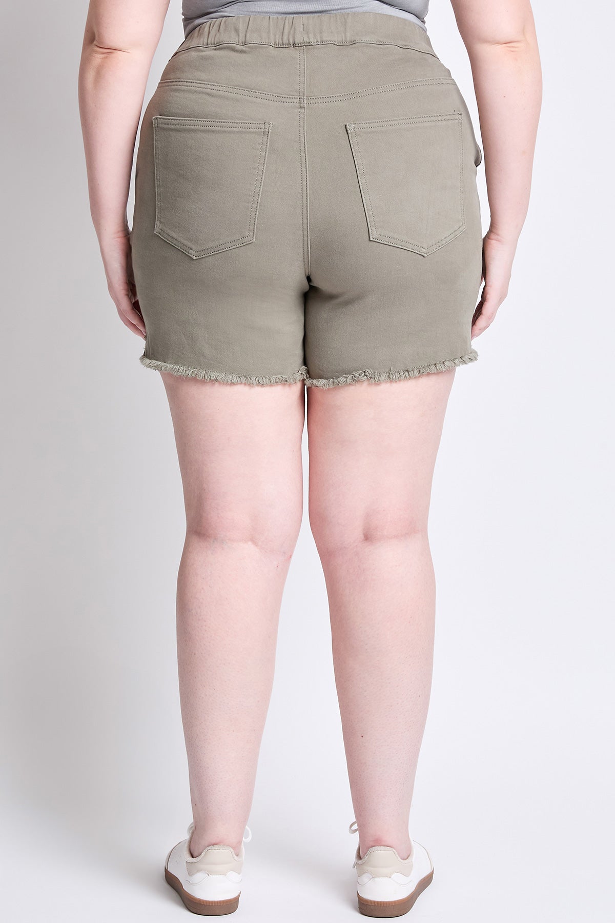 Frayed Hem Pull-on Shorts