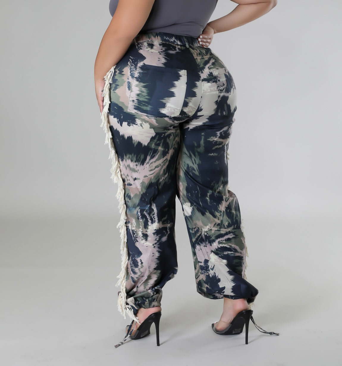 “Diggin’ Her” Pants