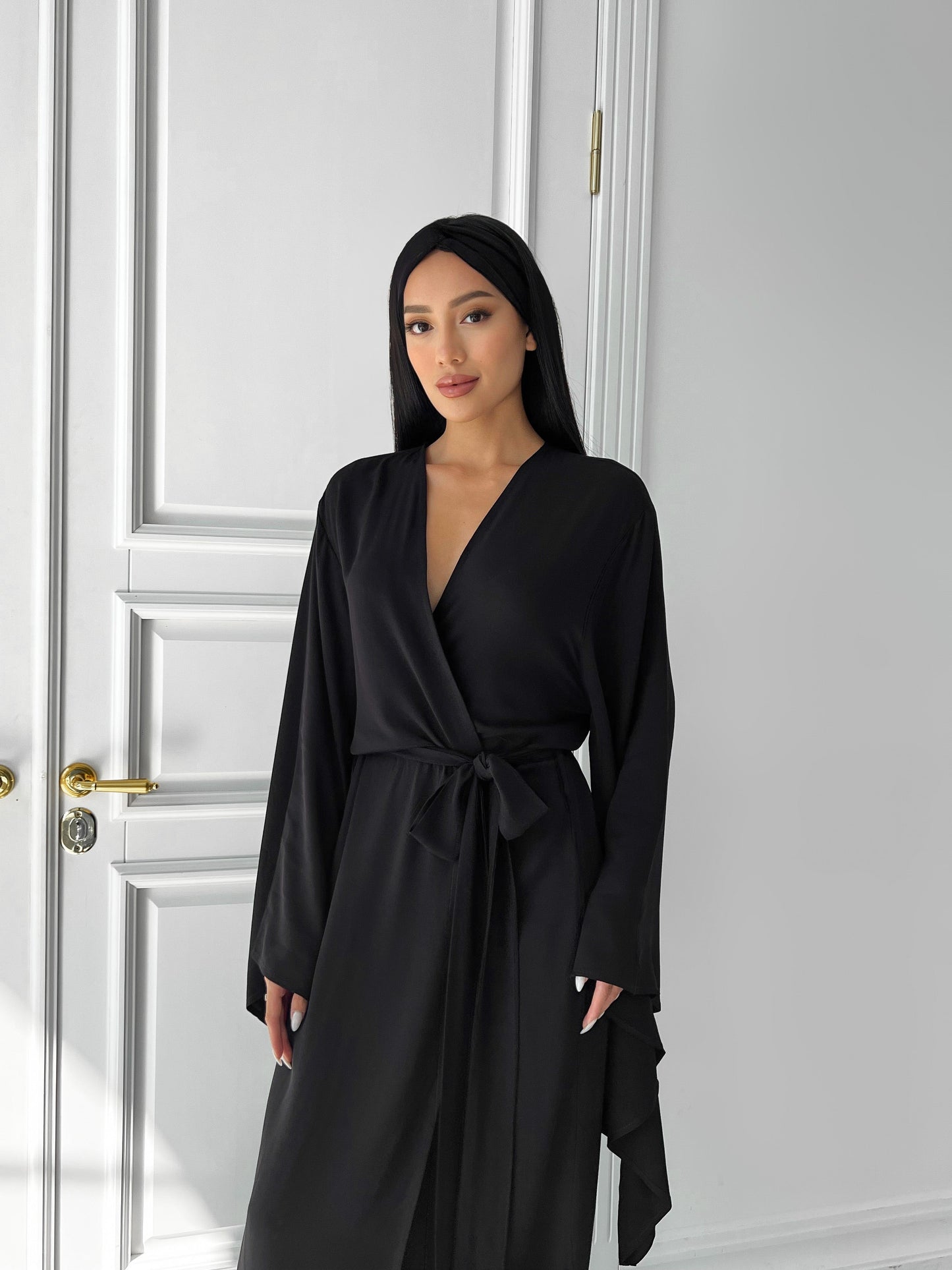 Kimono Viscose Long Robe in Black with pockets
