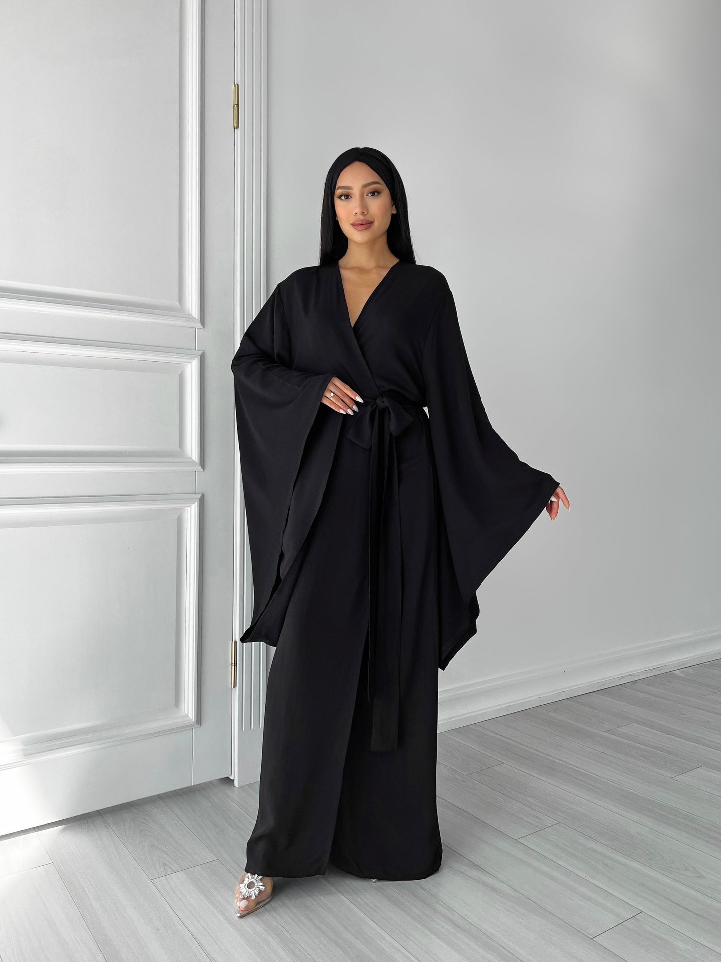 Kimono Viscose Long Robe in Black with pockets