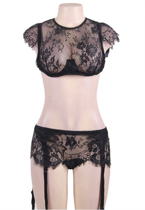 Plus Size Black Lace Halter Bra Set with bra rim