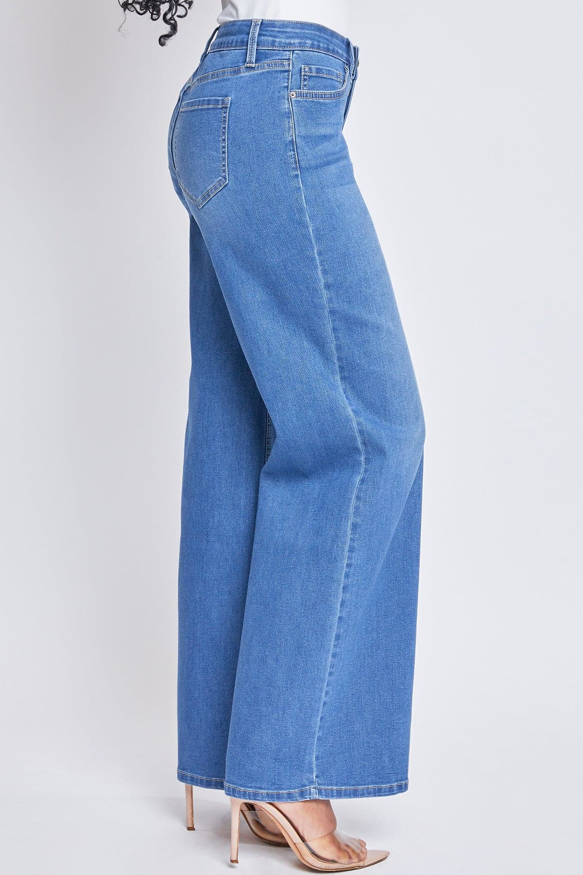 Essential Low Rise Wide Leg Jeans