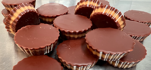 PEANUT BUTTER CUPS Realistic Wax Melts | Fake Food | 4.25 oz | 9 Melts