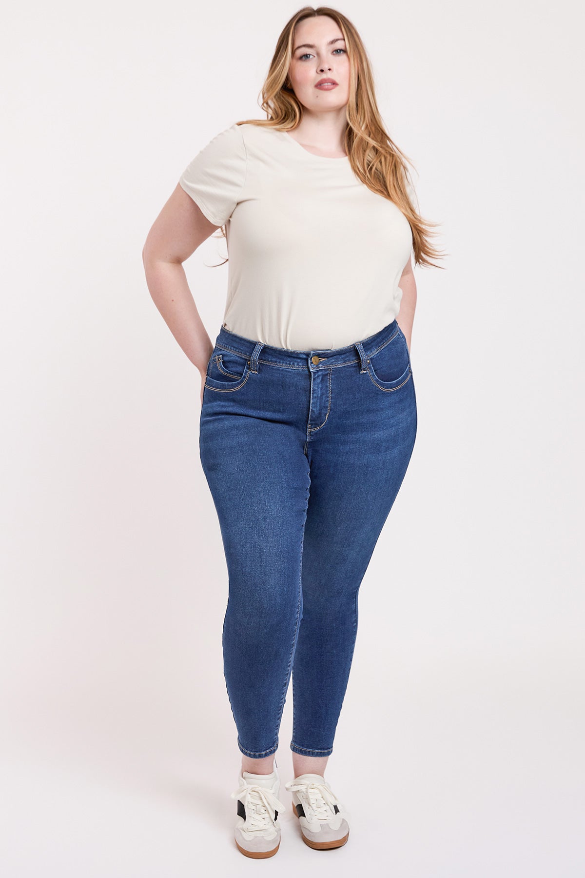 High Rise Curve Confidence WannaBettaButt Skinny Jeans