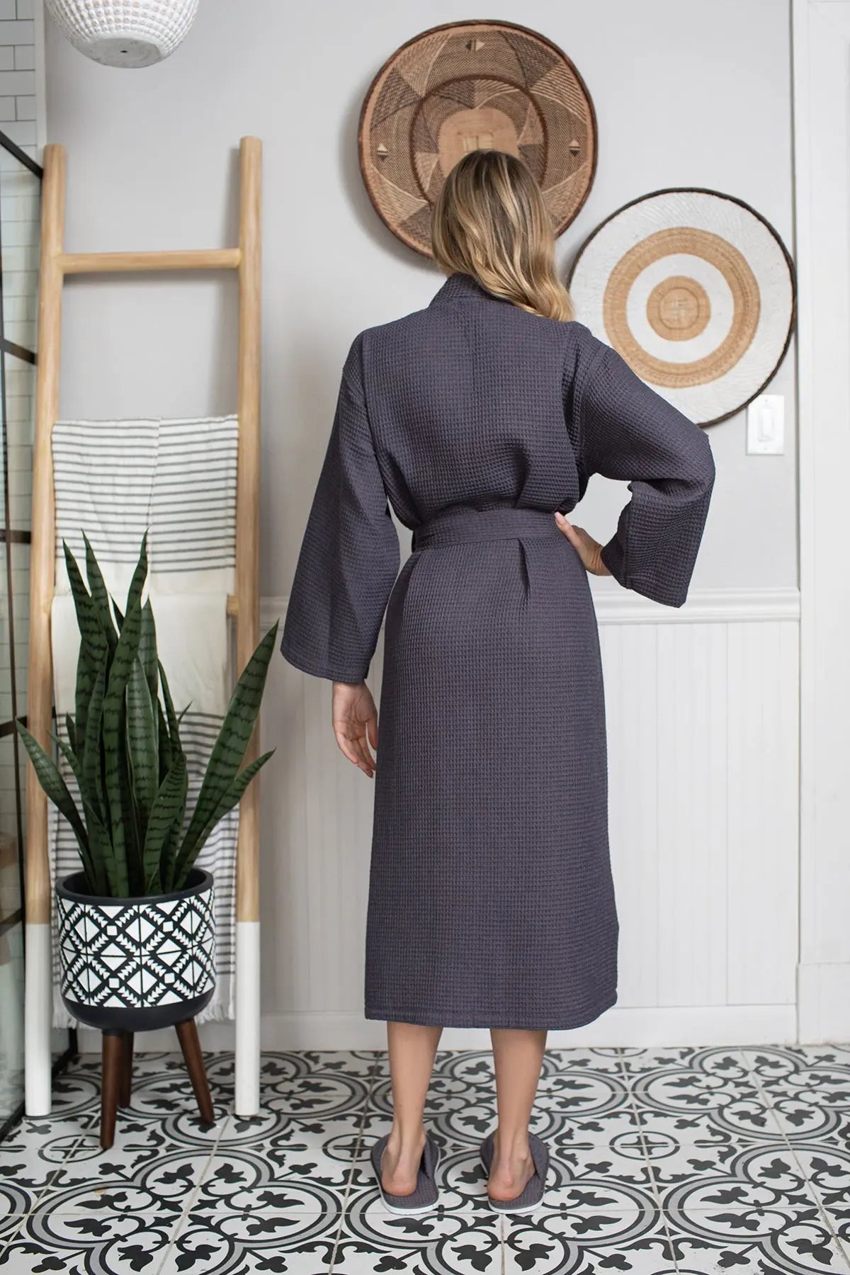 Waffle Robe – Lightweight, Quick-Dry Spa Comfort