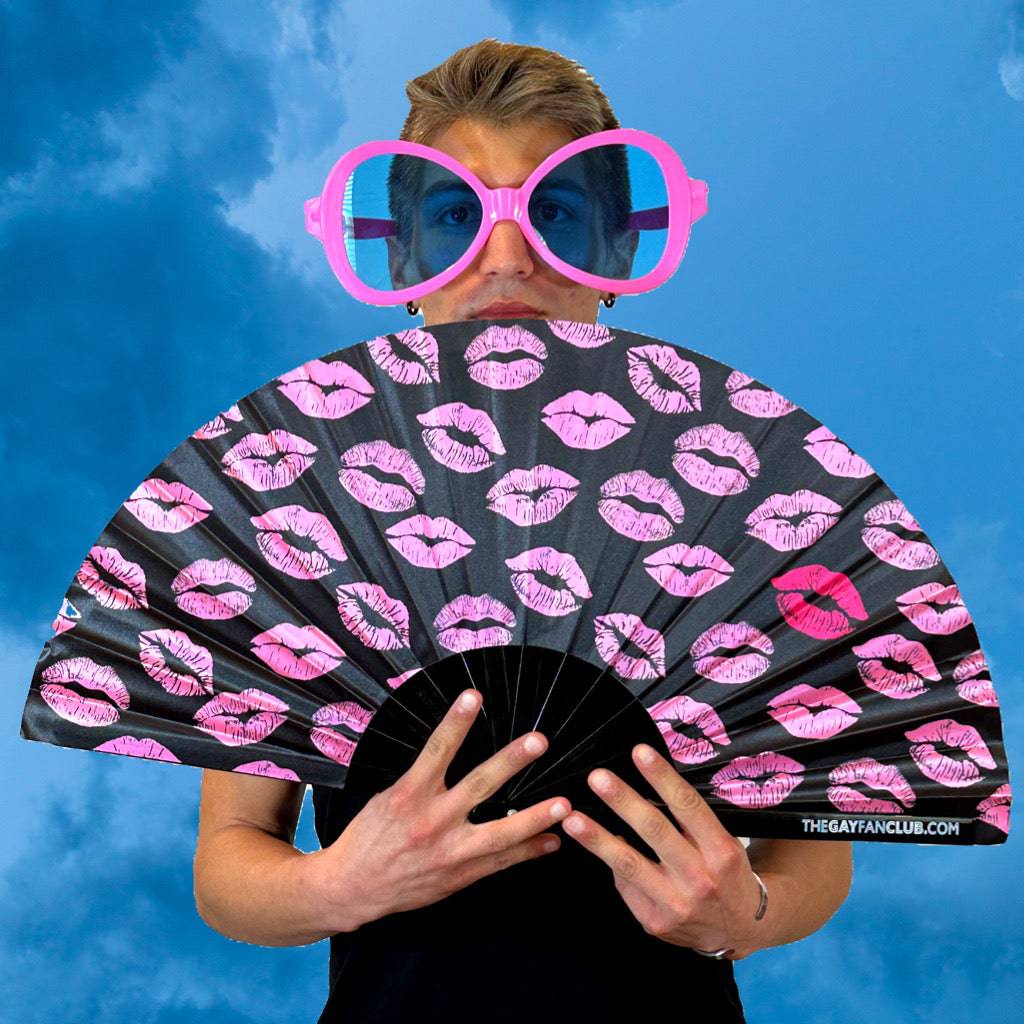 Kiss Me Fan