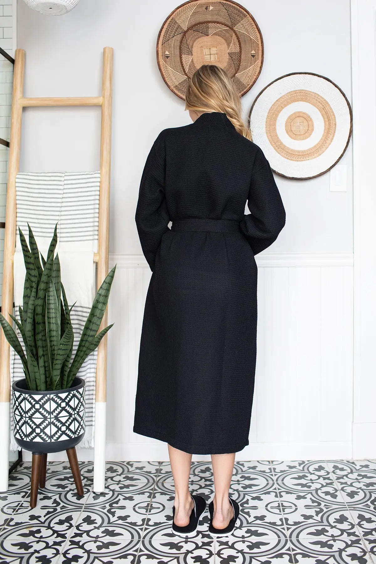 Waffle Robe – Lightweight, Quick-Dry Spa Comfort