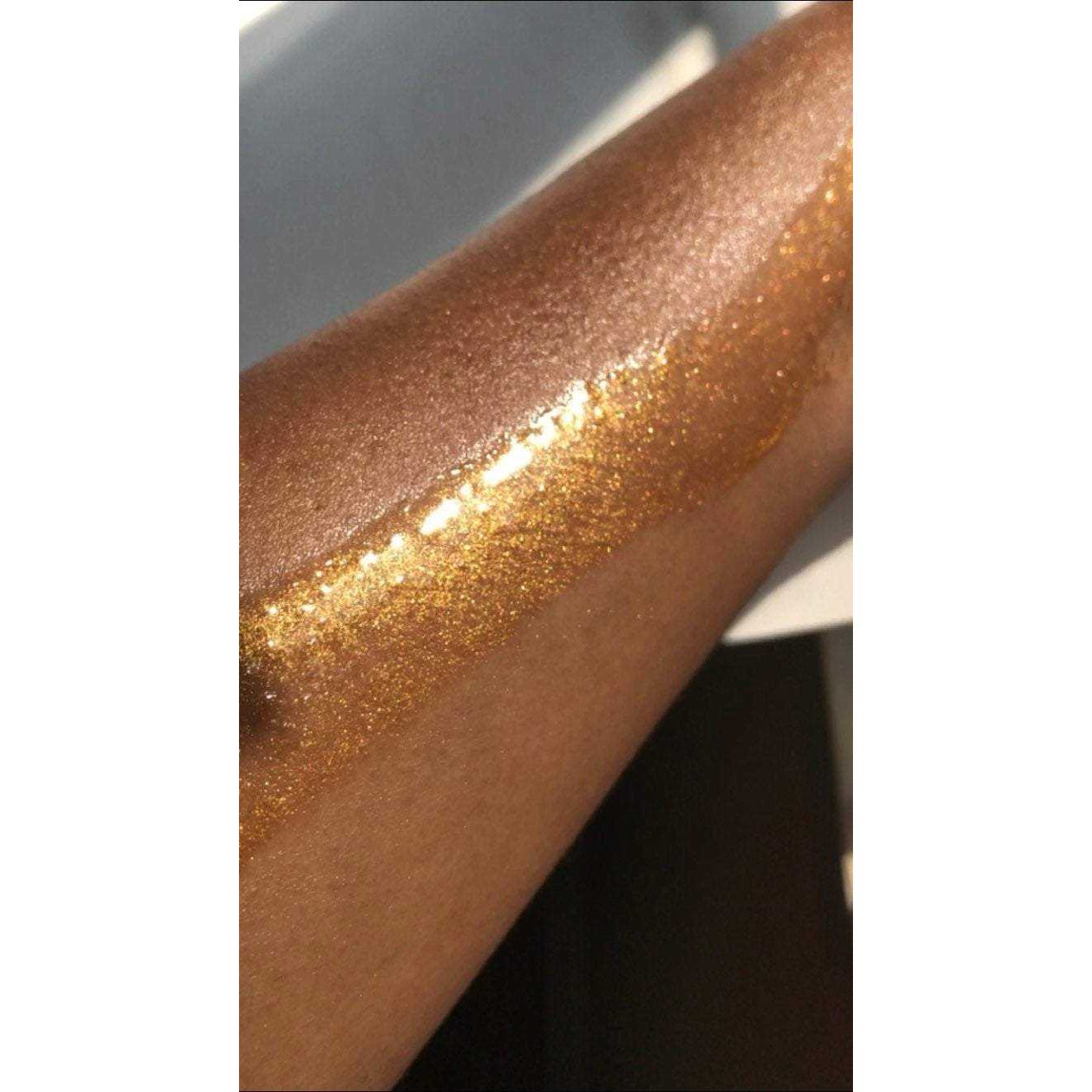 Glowing Shimmering Body Oil