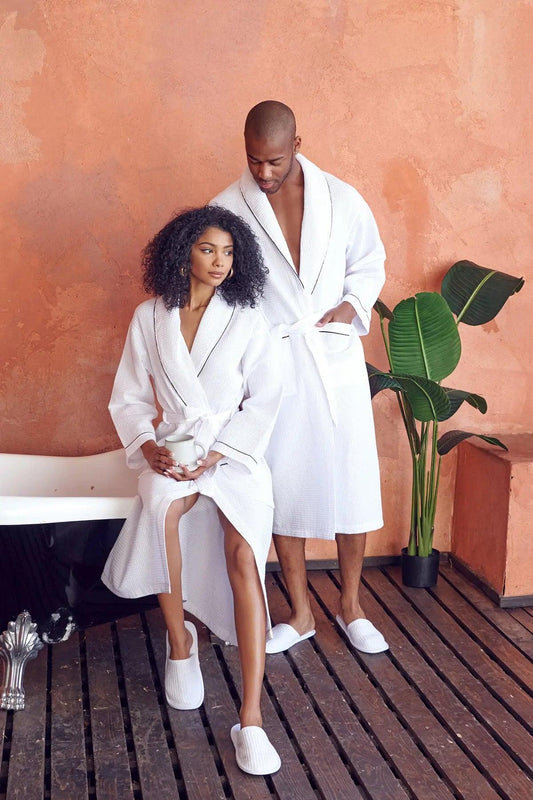 Waffle Piping Bathrobe – Lightweight Spa-Style Comfort