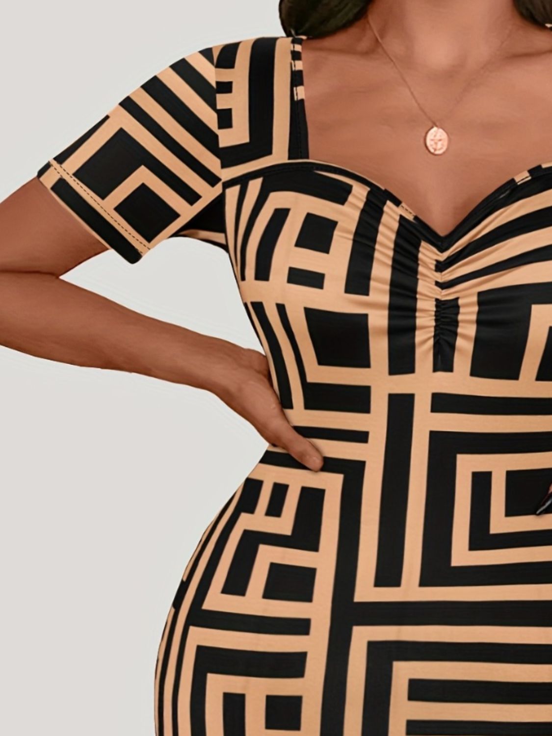 Sweetheart Neck Short Sleeve Mini Dress