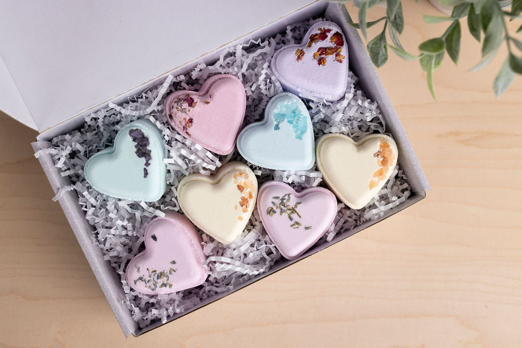 CBD - 8 Bath bombs set -  perfect for a relaxing Valentine's day bath