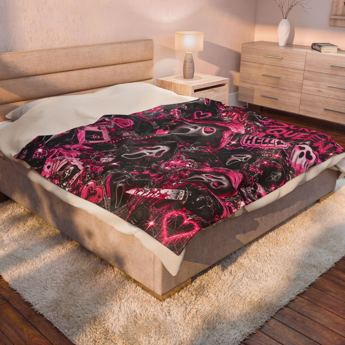 Scream Queen Velveteen Plush Blanket