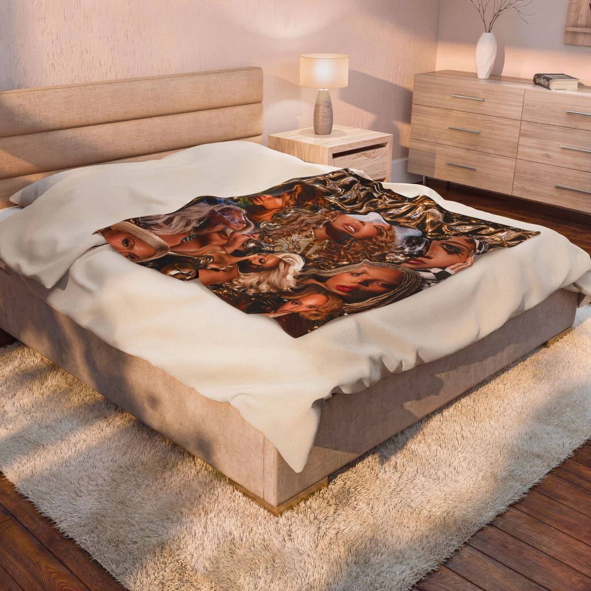 “Beyoncé” Gold Velveteen Plush Blanket