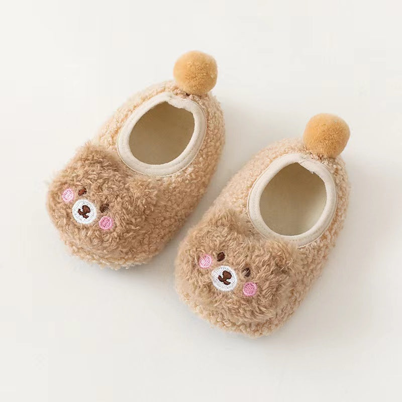 3D Cartoon Bear Patched Pattern Non-Slip Warm Shoes