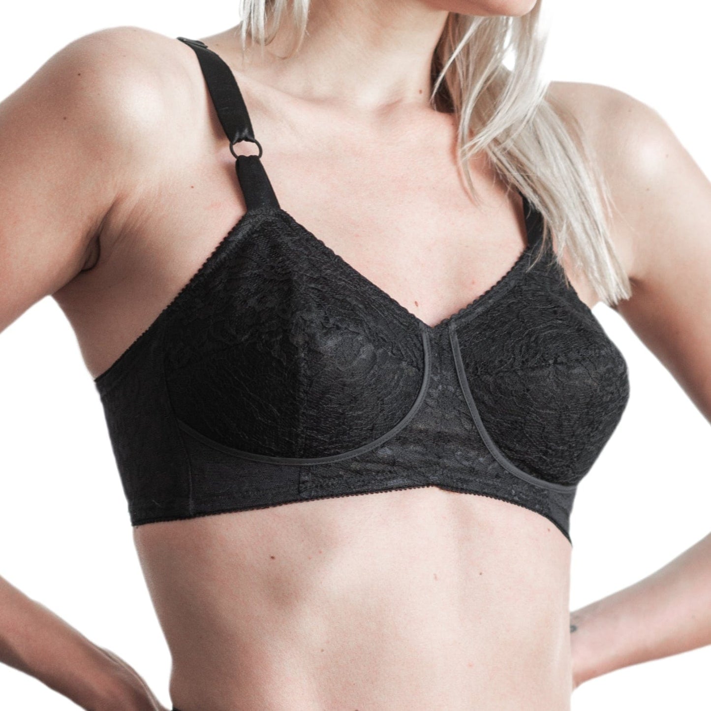Expandable Cup Wireless Shaper Bra - Black