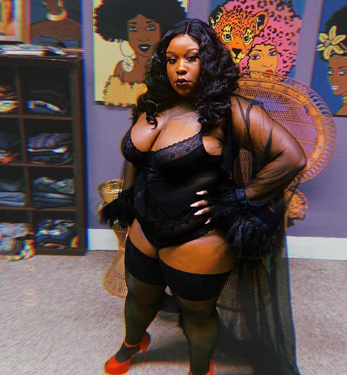 Curvy Lace Lit Black