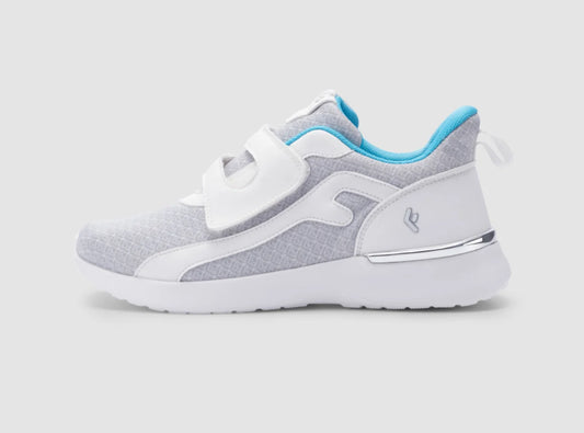 Women's LightStride Walking Shoes V3