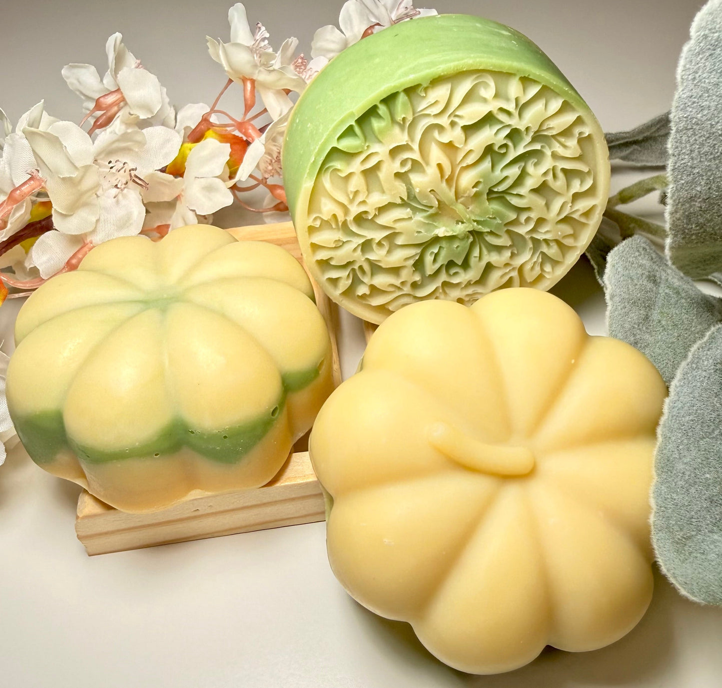 Aloe Bloom Herbal Soap Bar- RESTOCKED!