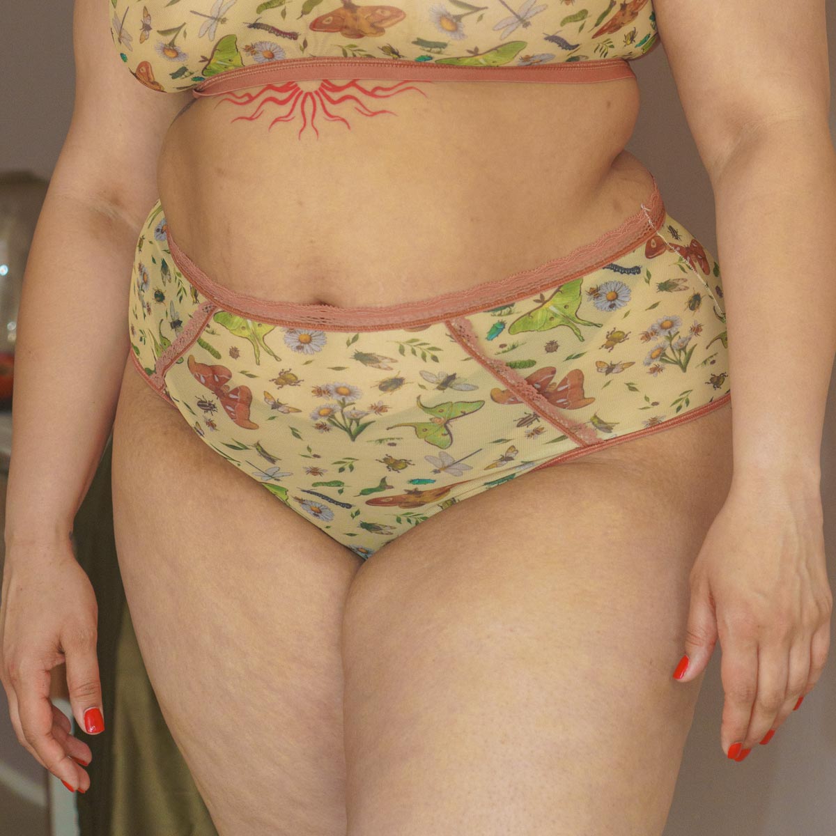 Bugs High Waist Undies L/XL