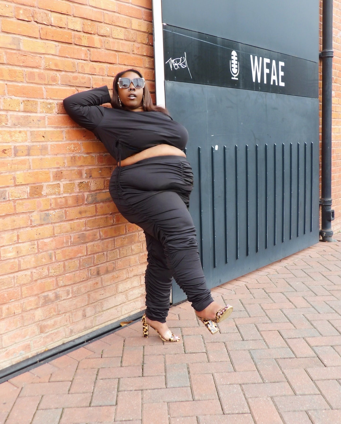 “Constance” Black Leggings Sets