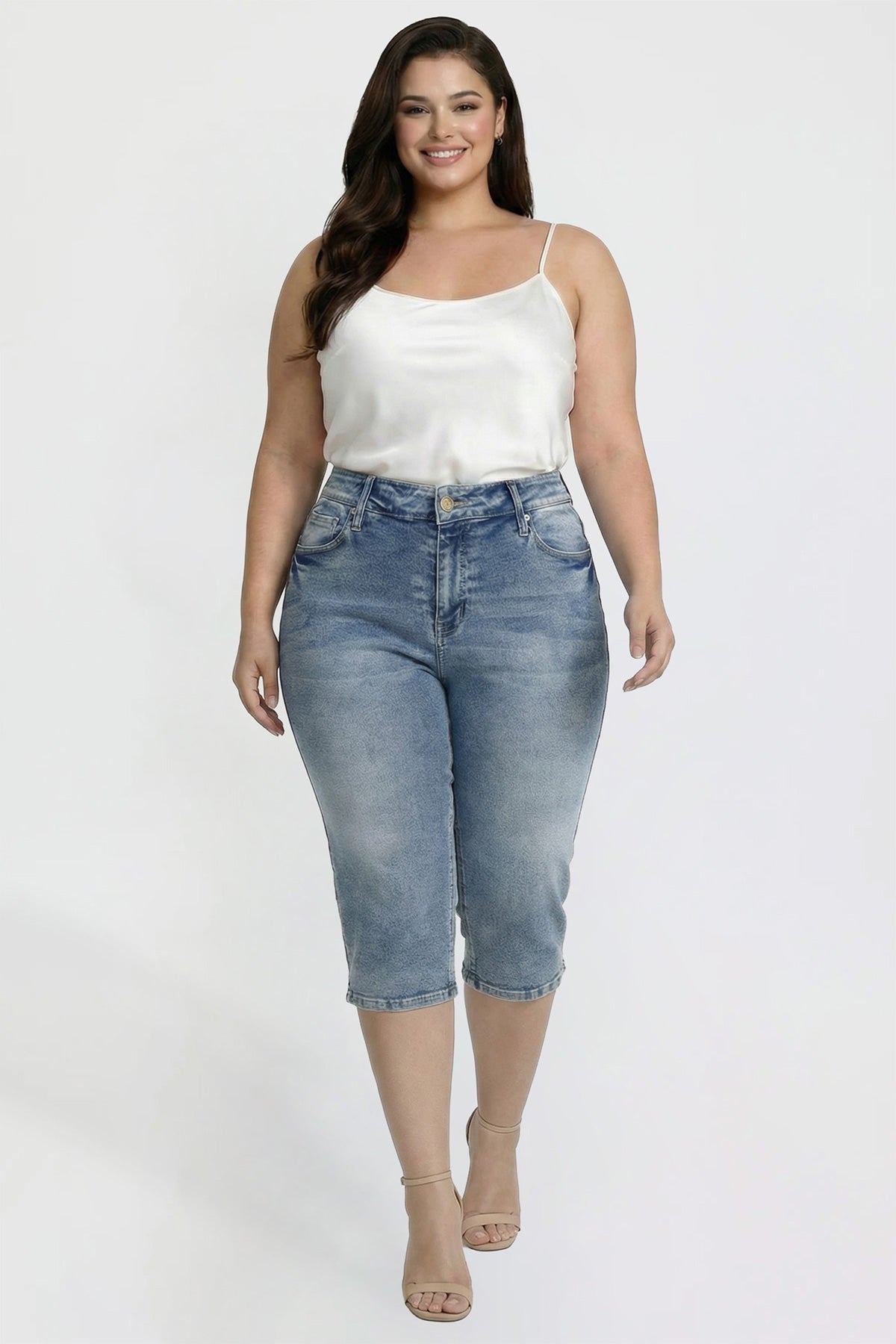 Capri with Side Slit