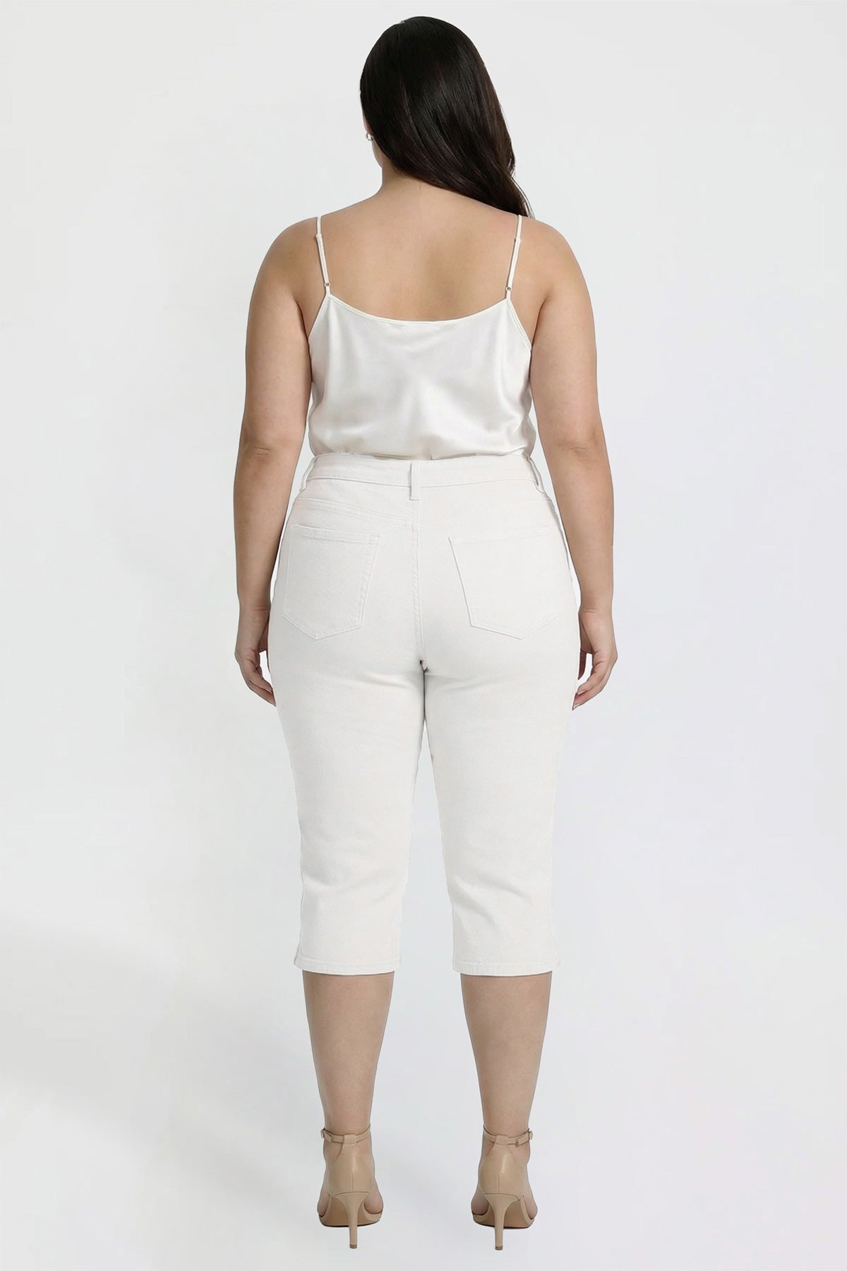 Capri with Side Slit