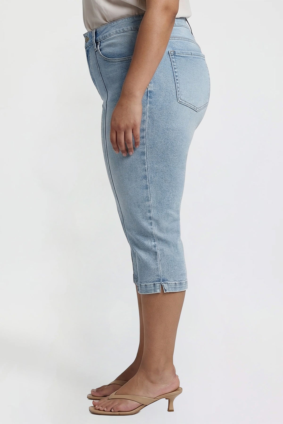 Pin Tuck Capri