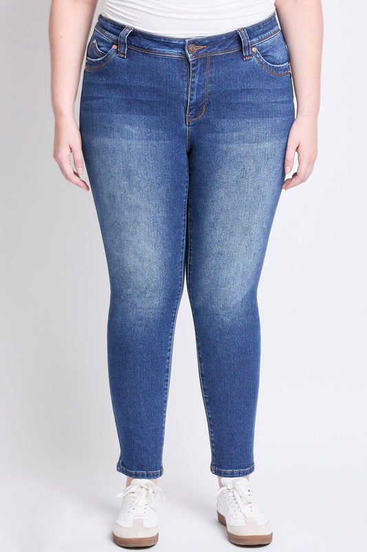 WannaBettaButt Mid Rise Embroidered Skinny Jean