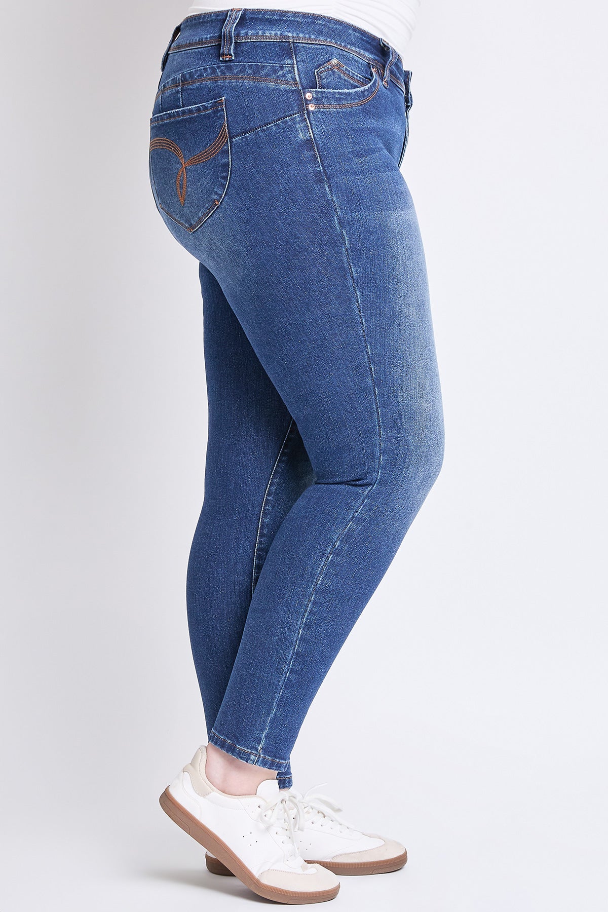 WannaBettaButt Mid Rise Embroidered Skinny Jean