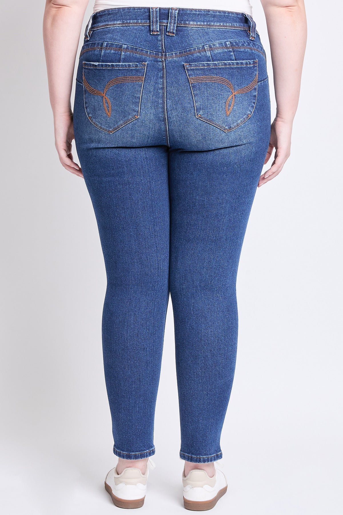 WannaBettaButt Mid Rise Embroidered Skinny Jean