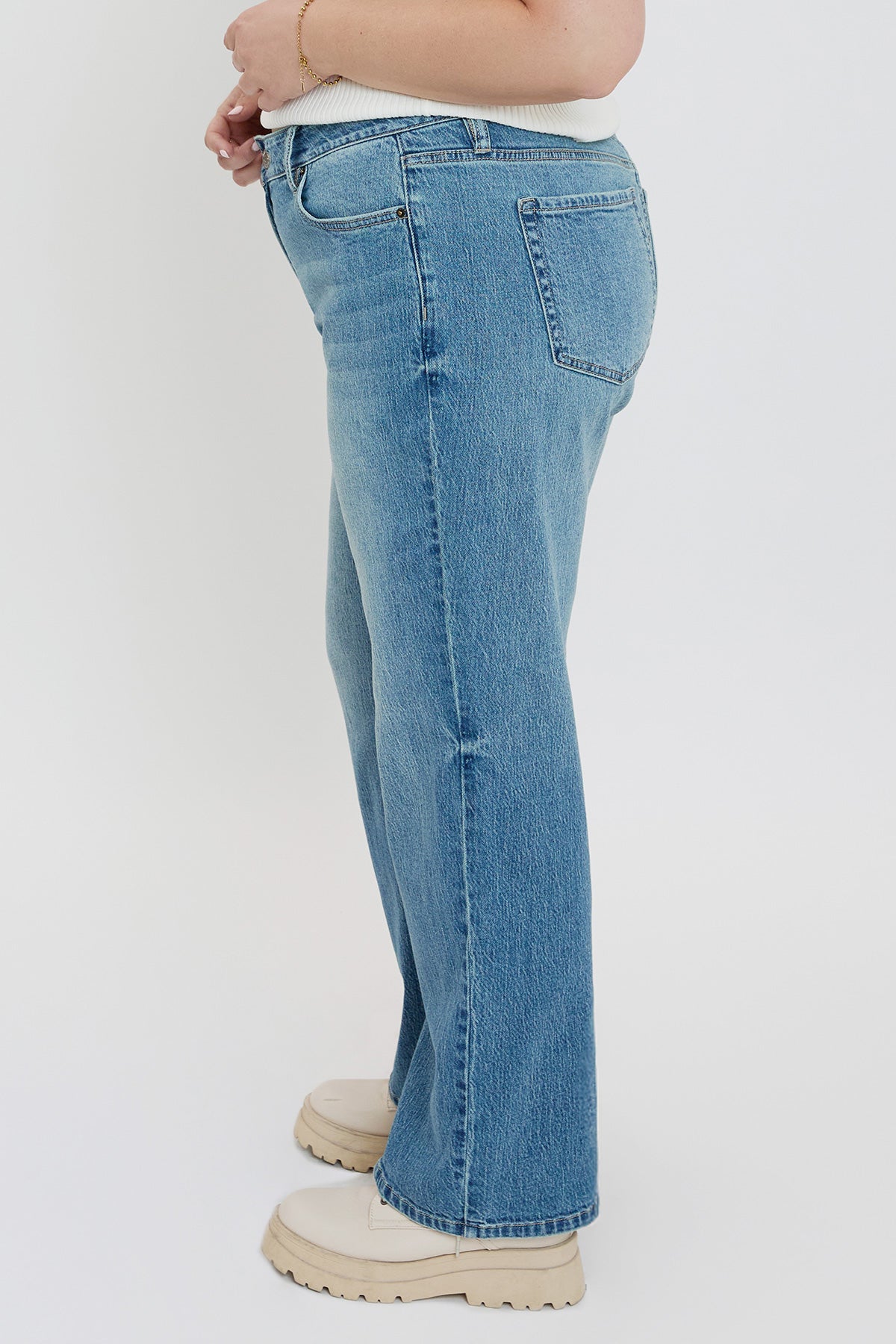 Britney Low Rise Wide Leg Jeans