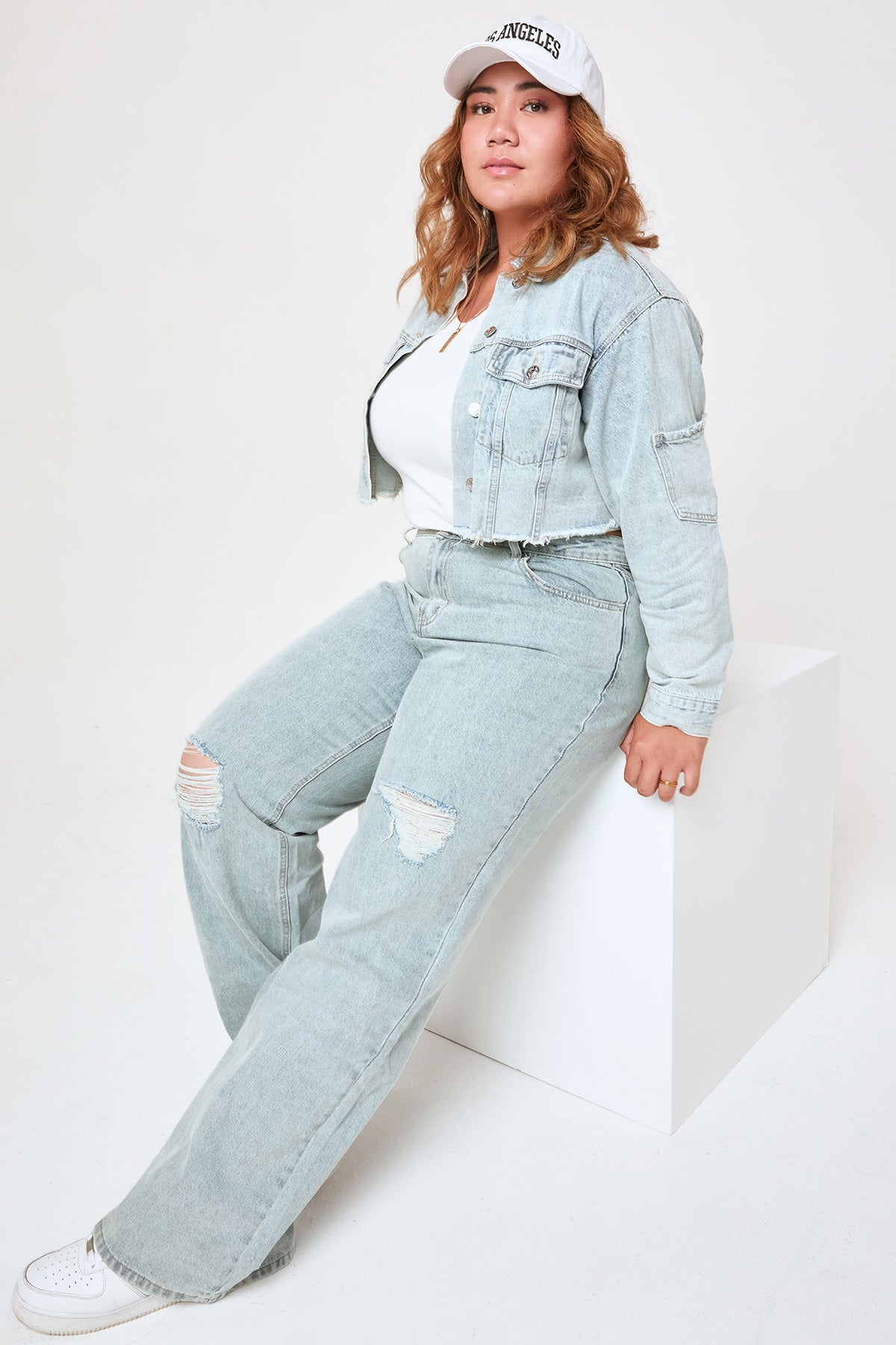 High Rise Relaxed Wide Leg Jeans