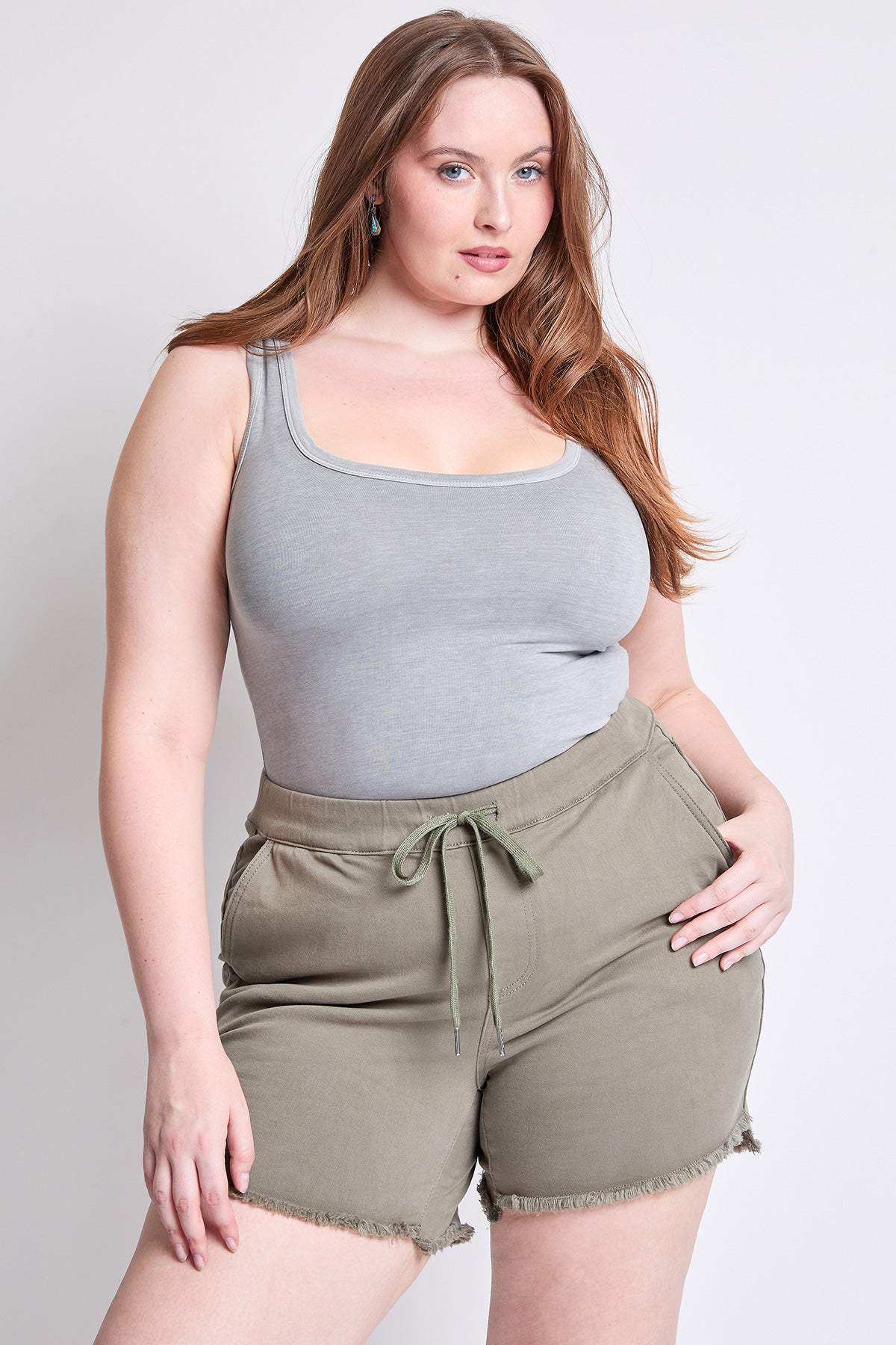 Frayed Hem Pull-on Shorts