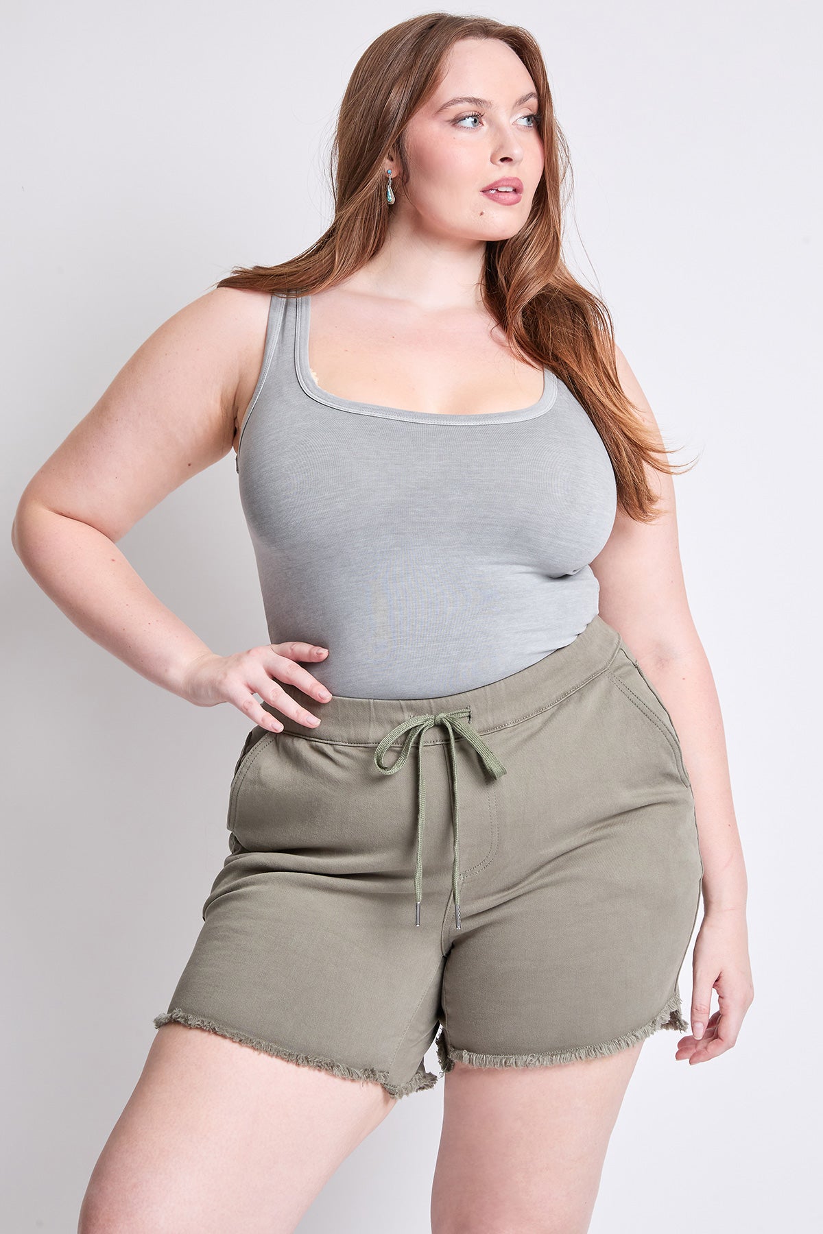 Frayed Hem Pull-on Shorts