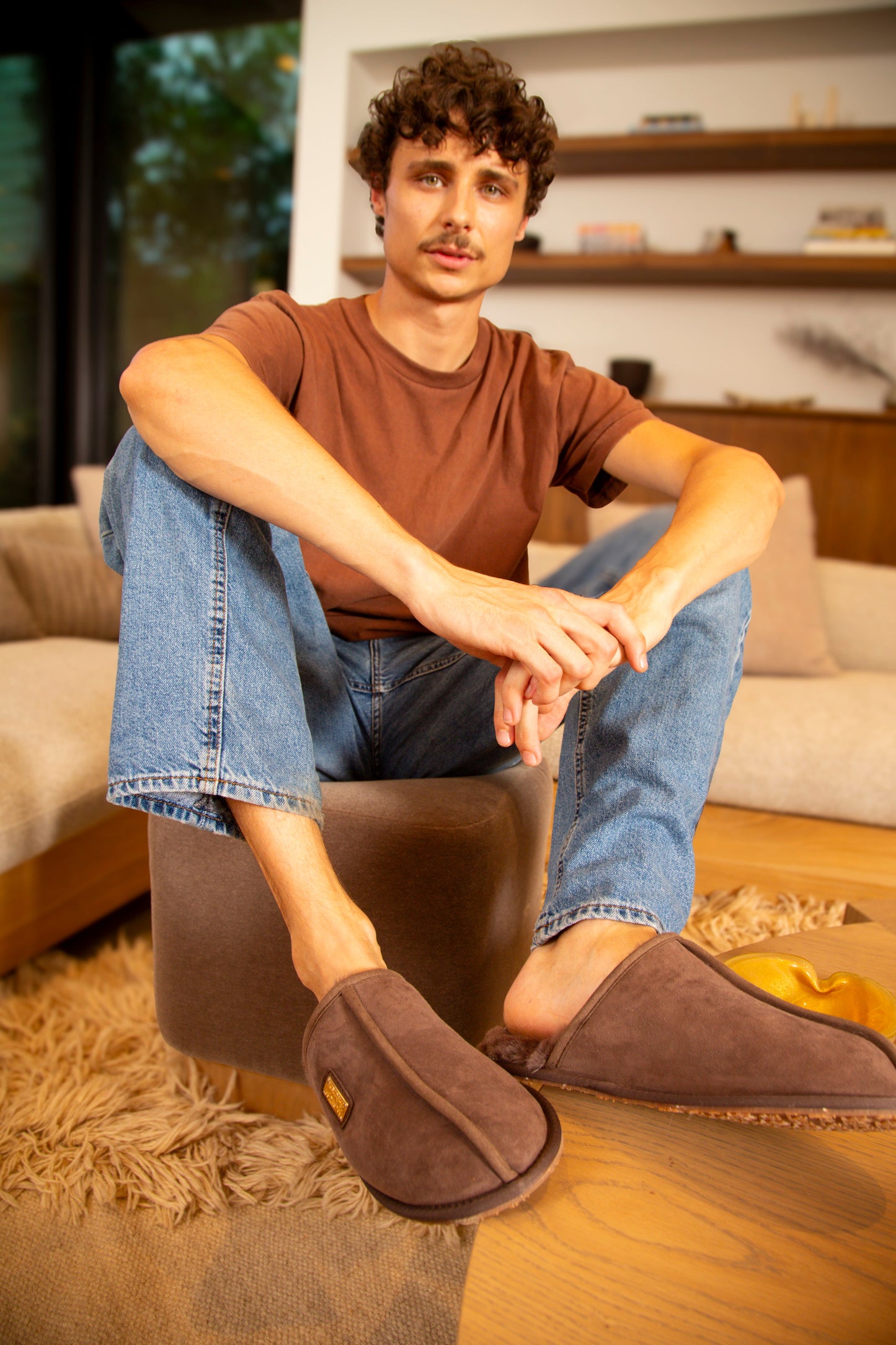 MENS CLOSED MULE CLAY