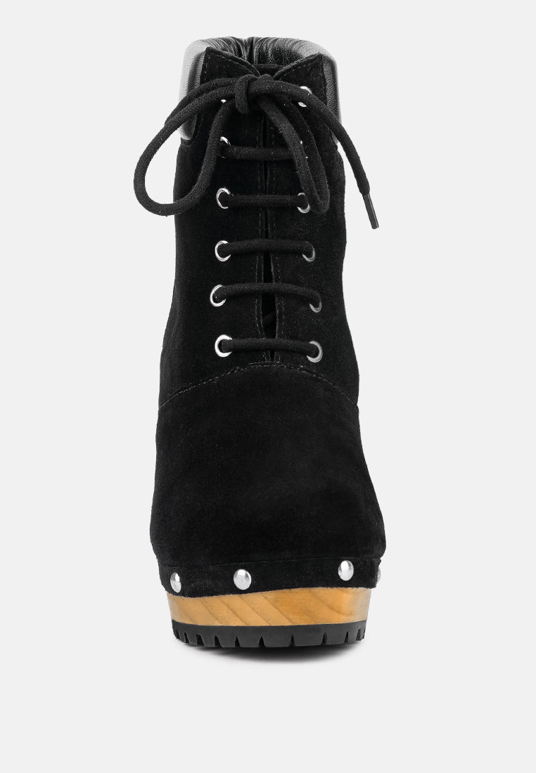 Maaya Handcrafted Collared Suede Boot