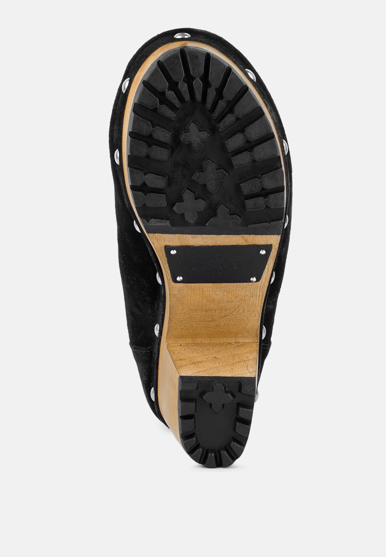 Maaya Handcrafted Collared Suede Boot
