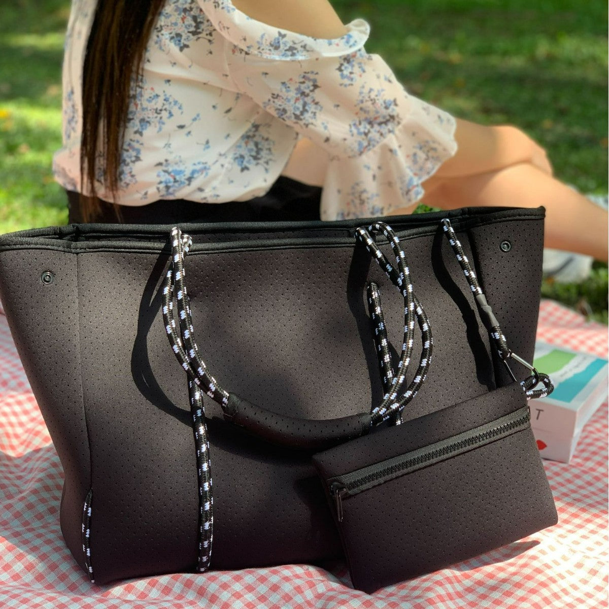 Neoprene Perforated Beach Bucket Bag
